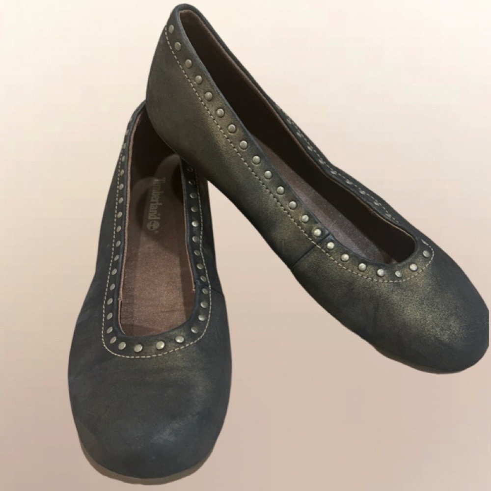 TIMBERLAND earthy gray with gold metallic sheen studded flats